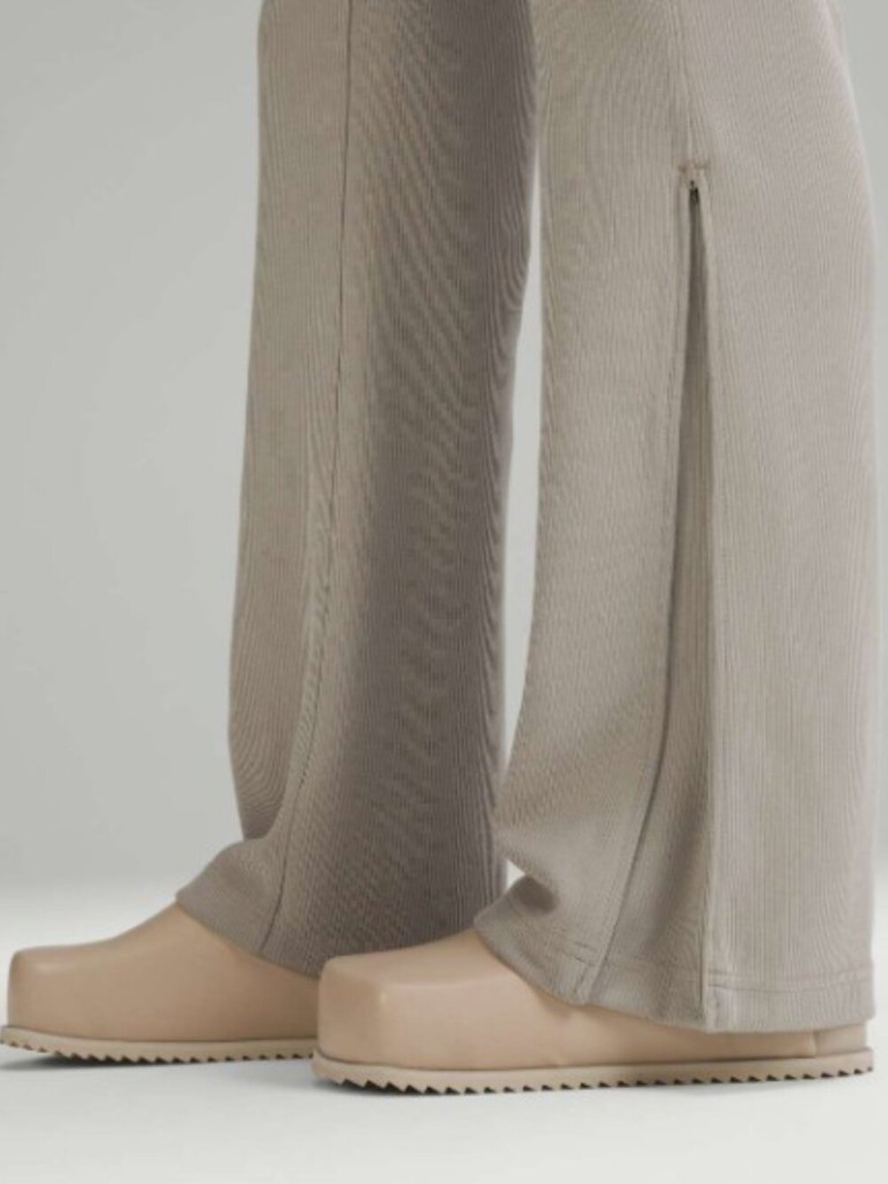 Lululemon Brushed Softstreme Ribbed Zip-Flared Pant Riverstone Size 6 - Picture 3 of 13